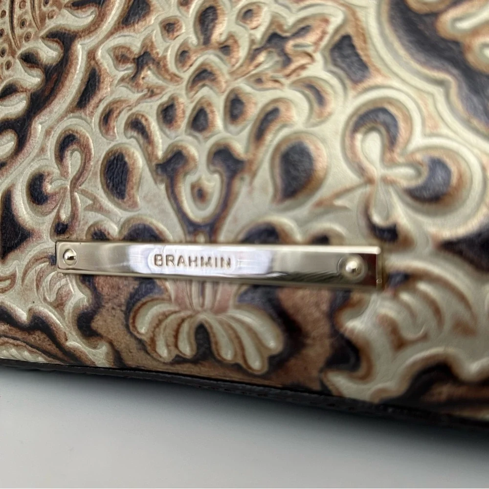 ❌SOLD❌Brahmin Duxbury Gold Bel Canto Satchel - Picture 5 of 14